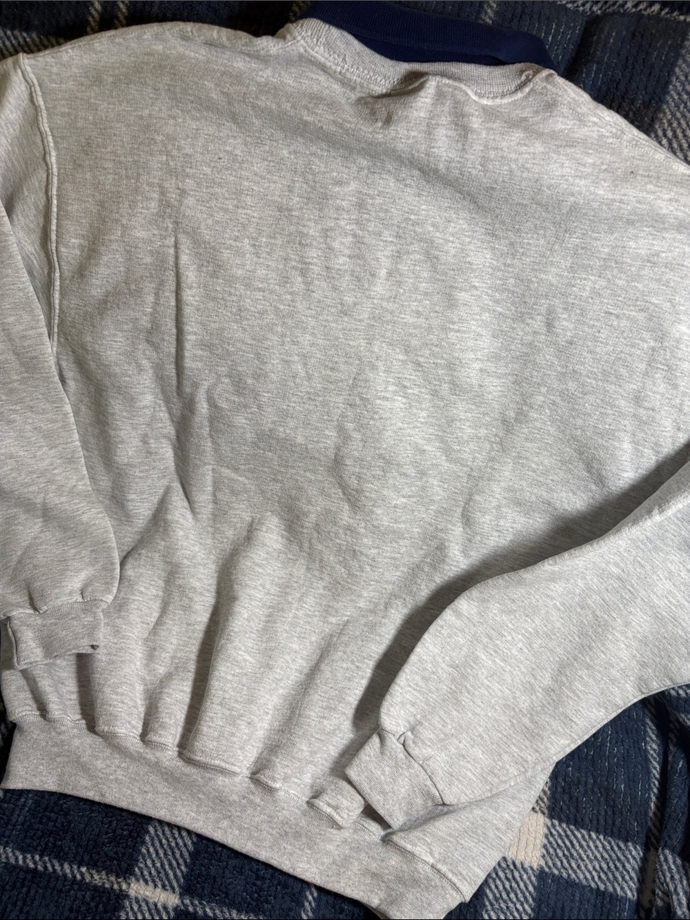 Vintage Cottage Core Sweatshirt w/ Navy Collar and Patriotic Fruit Appliqué XL - Picture 6 of 6